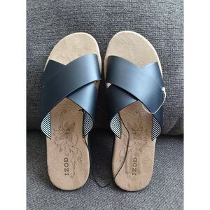 7.5 NWOT Izop Slip on Flat Sandal Black